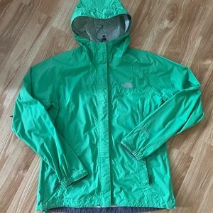 The North Face hyvent 2.5L Women’s Rain Coat Medium